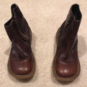 Doc Martens ankle books